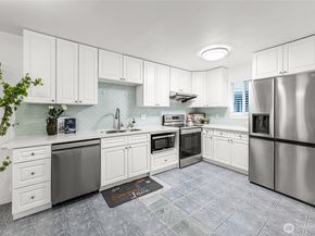 10001 NE 12th ST 110, Bellevue WA 98004