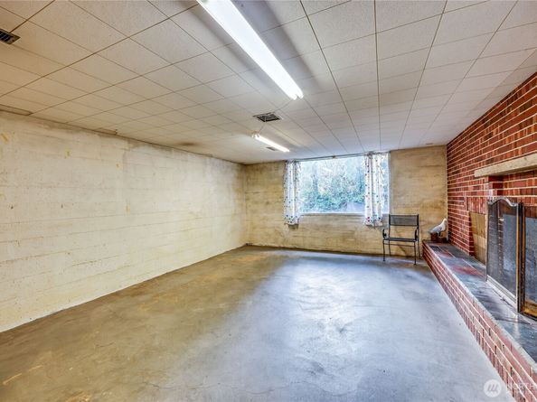 7575 Chico Way NW, Bremerton WA 98312