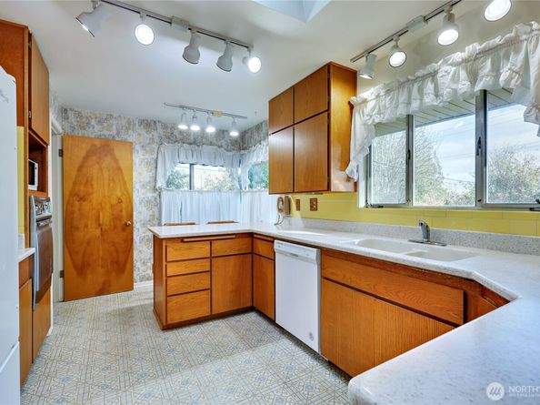 7575 Chico Way NW, Bremerton WA 98312