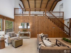 16521 NE 1st Place, Bellevue WA 98008