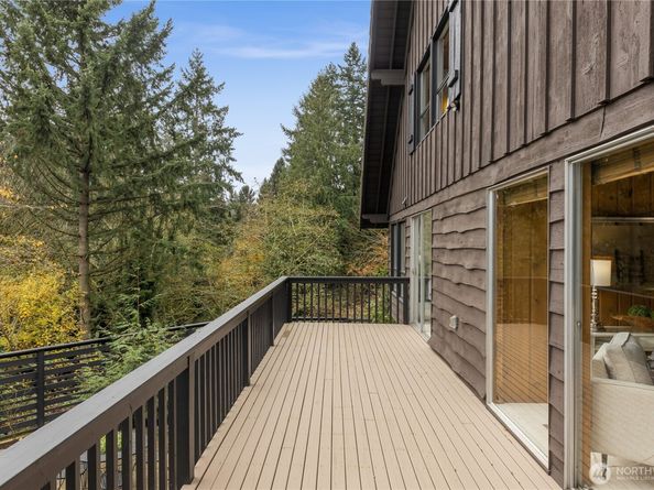 16521 NE 1st Place, Bellevue WA 98008