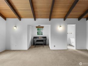 16521 NE 1st Place, Bellevue WA 98008