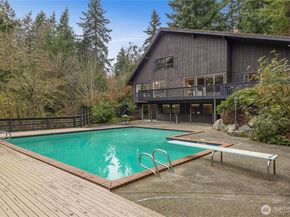 16521 NE 1st Place, Bellevue WA 98008
