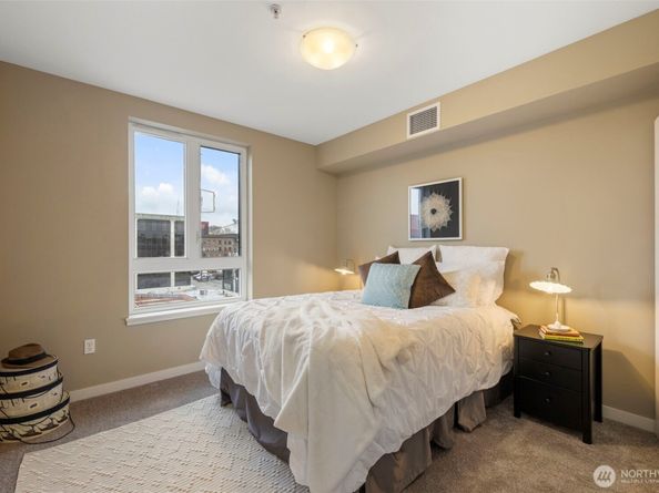 3104 Western Avenue 620, Seattle WA 98121