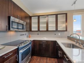 3104 Western Avenue 620, Seattle WA 98121