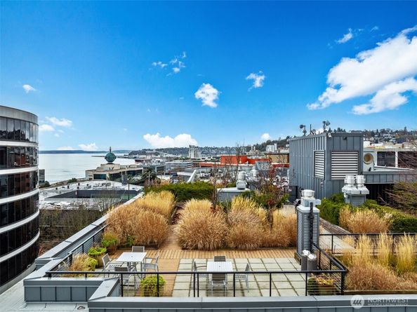 3104 Western Avenue 620, Seattle WA 98121