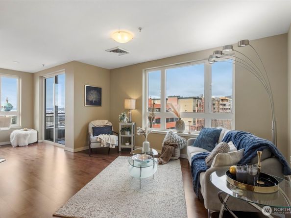 3104 Western Avenue 620, Seattle WA 98121
