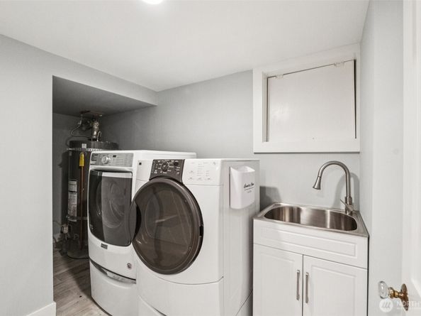 1407 1st Avenue N, Seattle WA 98109