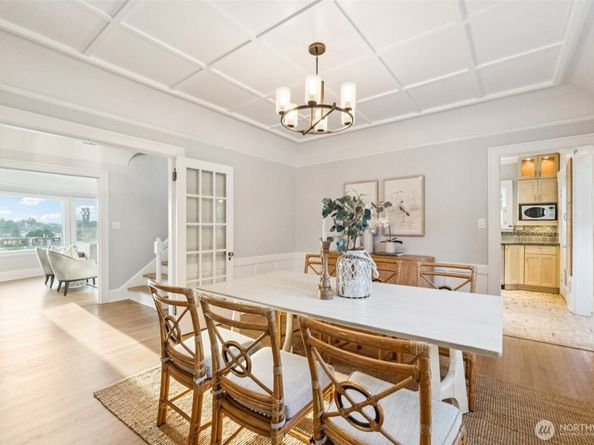 1407 1st Avenue N, Seattle WA 98109