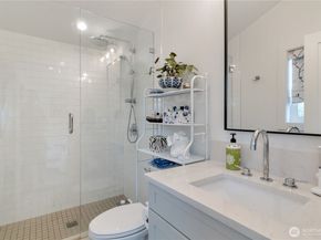 1415 29th Avenue C, Seattle WA 98122