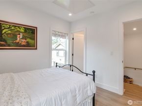 1415 29th Avenue C, Seattle WA 98122