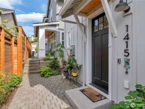 1415 29th Avenue C, Seattle WA 98122