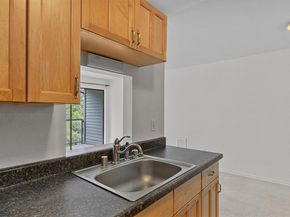19428 Aurora Avenue N 332, Shoreline WA 98133