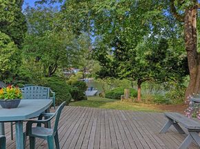 19428 Aurora Avenue N 332, Shoreline WA 98133