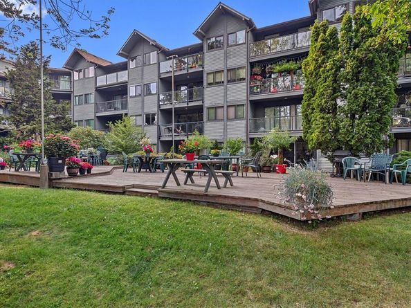 19428 Aurora Avenue N 332, Shoreline WA 98133