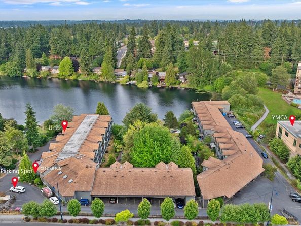 19428 Aurora Avenue N 332, Shoreline WA 98133