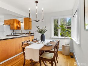 8333 17th Avenue NW, Seattle WA 98117