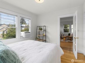 8333 17th Avenue NW, Seattle WA 98117