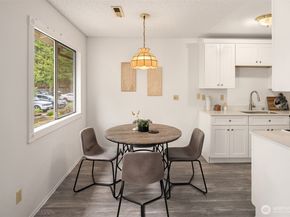 14132 74th Place NE 16D, Kirkland WA 98034