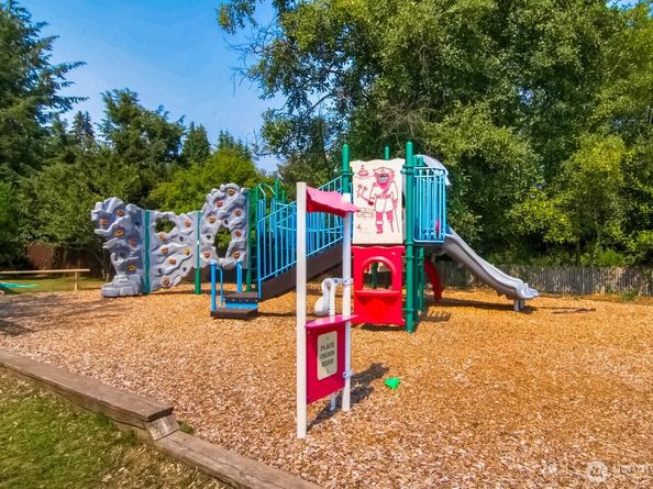 18328 15th Place NE, Shoreline WA 98155