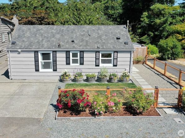 18328 15th Place NE, Shoreline WA 98155