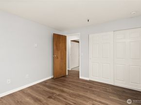 1100 Ave NE Harrington Avenue NE 211, Renton WA 98056