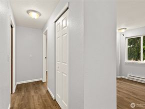 1100 Ave NE Harrington Avenue NE 211, Renton WA 98056