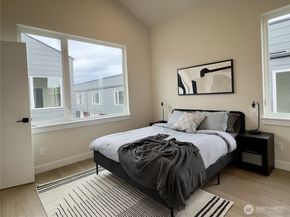 6945 42nd Avenue S, Seattle WA 98118