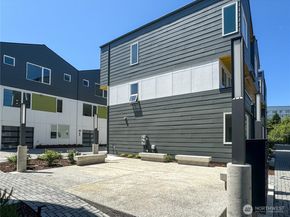 6945 42nd Avenue S, Seattle WA 98118