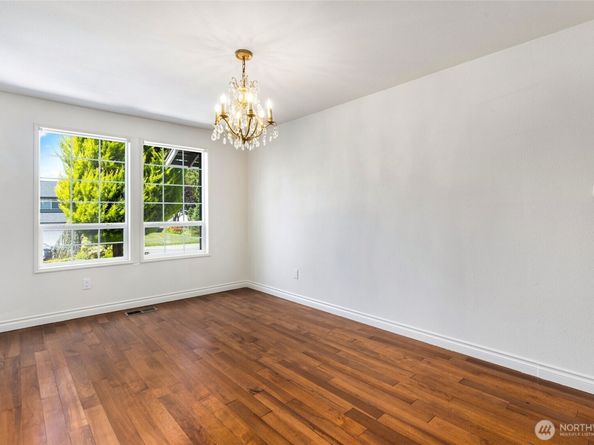 10325 33rd Avenue SE, Everett WA 98208