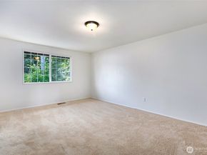 10325 33rd Avenue SE, Everett WA 98208
