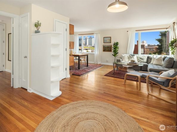 228 Aloha Street 403, Seattle WA 98109