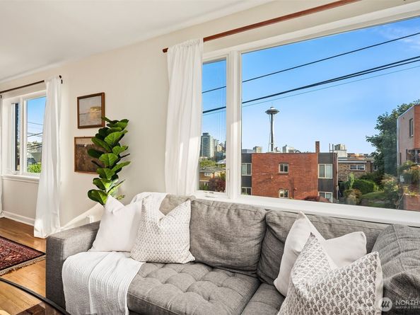228 Aloha Street 403, Seattle WA 98109