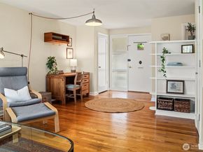 228 Aloha Street 403, Seattle WA 98109