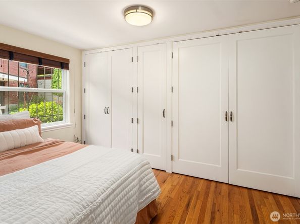 228 Aloha Street 403, Seattle WA 98109
