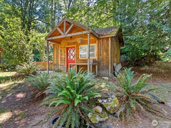 8817 Clearwater Lane SE, Port Orchard WA 98367