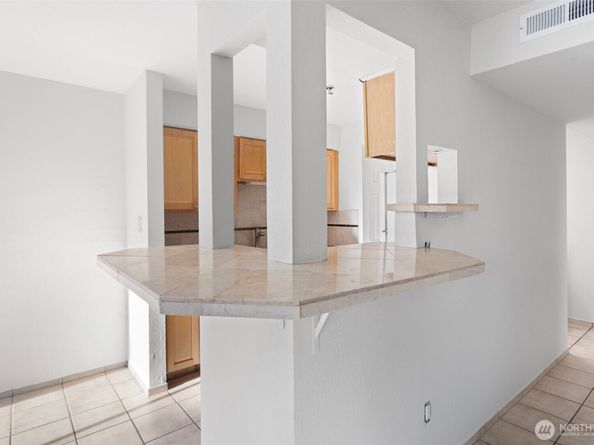 14510 124TH Avenue NE H79, Kirkland WA 98034