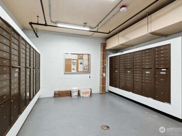 1105 Spring Street 701, Seattle WA 98104