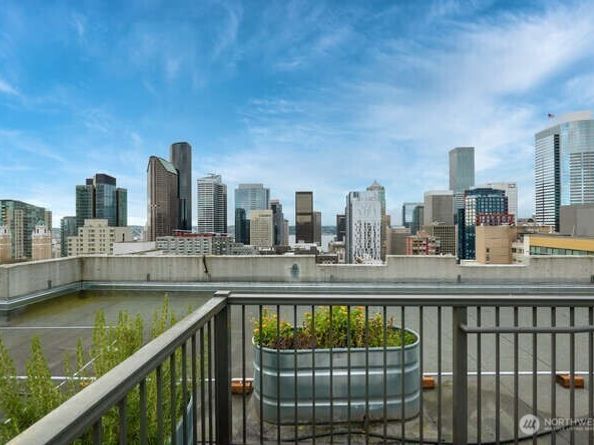 1105 Spring Street 701, Seattle WA 98104