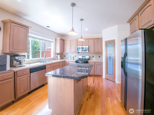 36010 11th Avenue SW, Federal Way WA 98023