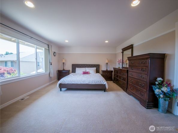 36010 11th Avenue SW, Federal Way WA 98023