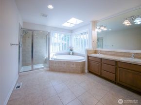 36010 11th Avenue SW, Federal Way WA 98023