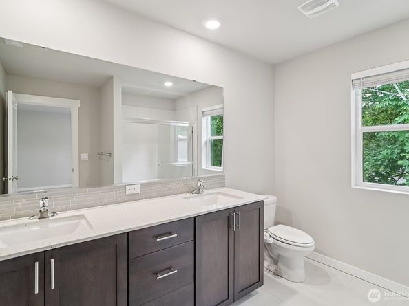 1320 131st Place SW 9, Everett WA 98204