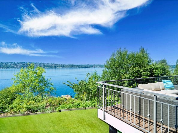 8281 W Mercer Way, Mercer Island WA 98040