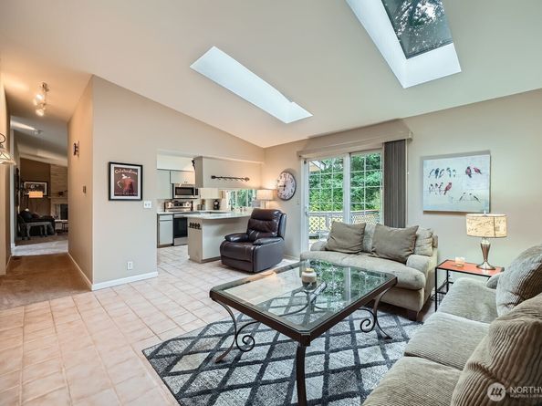 8634 NE 169th Street, Kenmore WA 98028