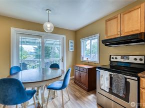 1948 Rainier Avenue, Bremerton WA 98312