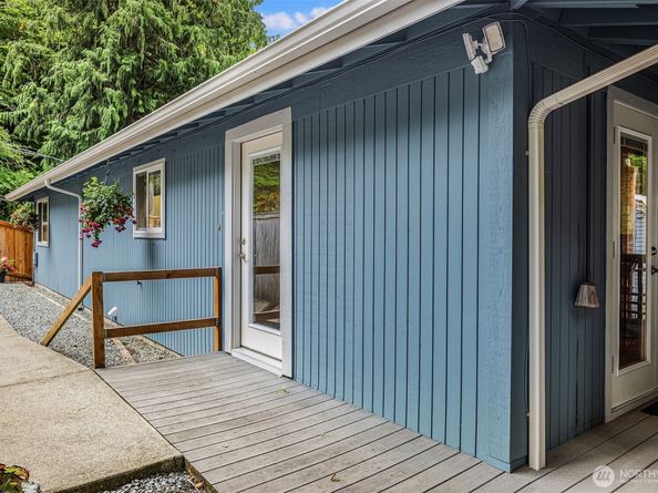 17611 6th Avenue NW, Shoreline WA 98177
