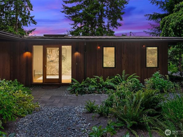 13633 SE 1st Street, Bellevue WA 98005