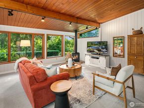 13633 SE 1st Street, Bellevue WA 98005