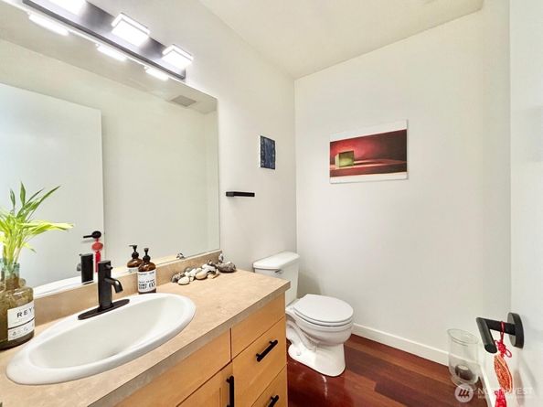 6719 35th Place S, Seattle WA 98118